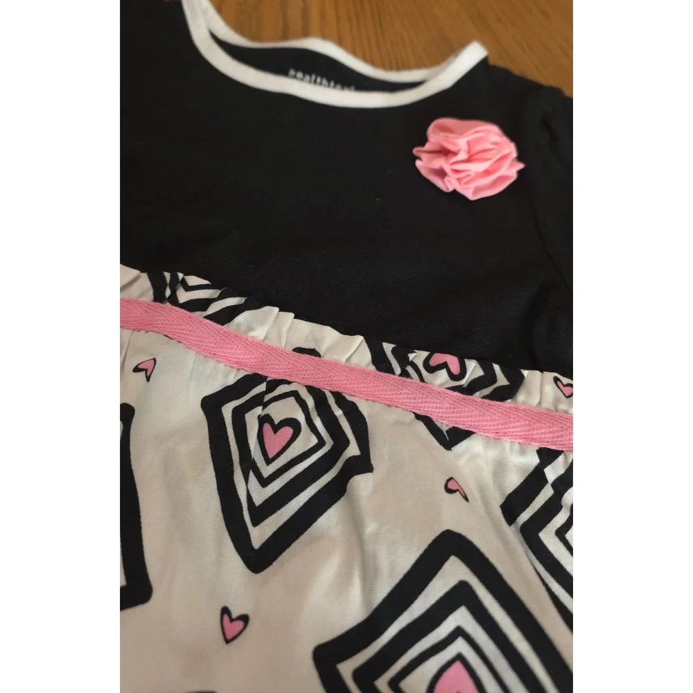 Girls‎ Dress Size 5T Black & White With Pink Hearts